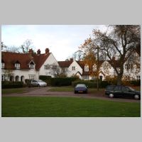 Westholm Green (1906), Letchworth, with houses by Parker and Unwin. Photo by Steve Cadman on flickr,2.jpg
